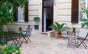 B&B Domus Aurea